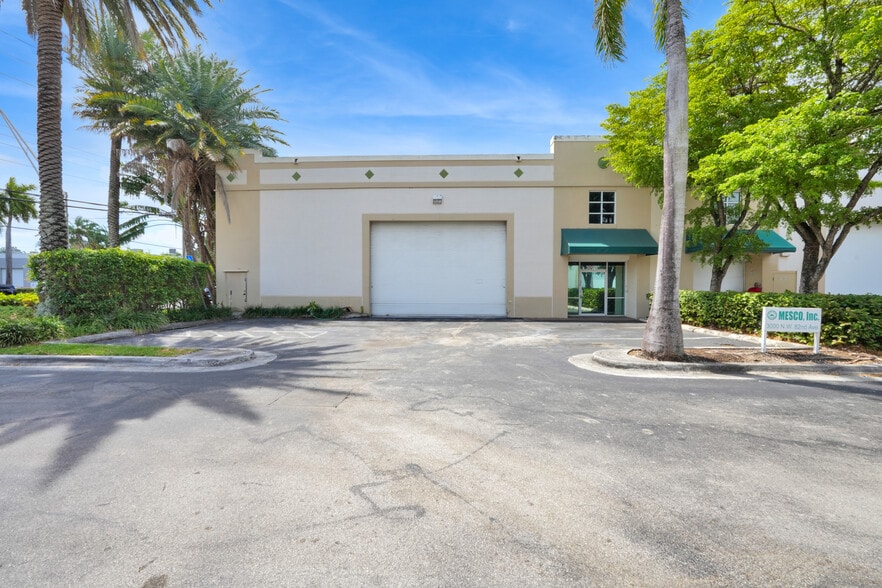 More Photos Of 3000 NW 82nd Ave, Doral Warehouse For Sale