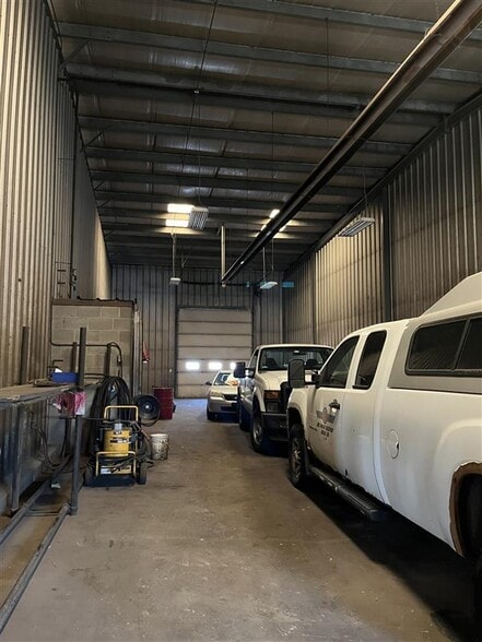 More Photos Of 75 Ransier Dr, Buffalo Truck Terminal For Sale