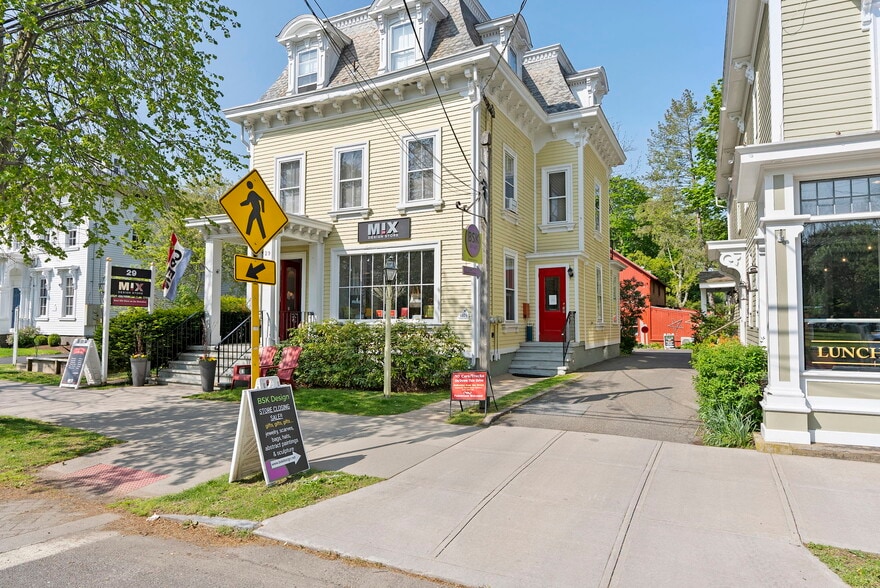More Photos Of 29 Whitfield St, Guilford Storefront Retail Residential For Lease
