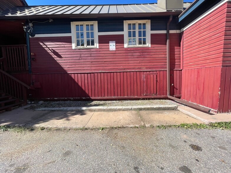 More Photos Of 105 Williams St, Minturn Office For Lease