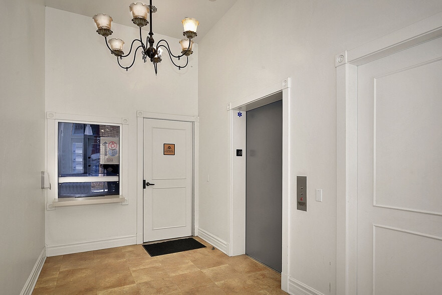 More Photos Of 100 Union St, Nevada City Office For Sale