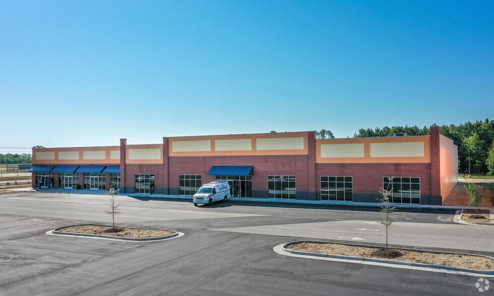 More Photos Of 4652 Fayetteville Rd, Raeford Storefront For Lease