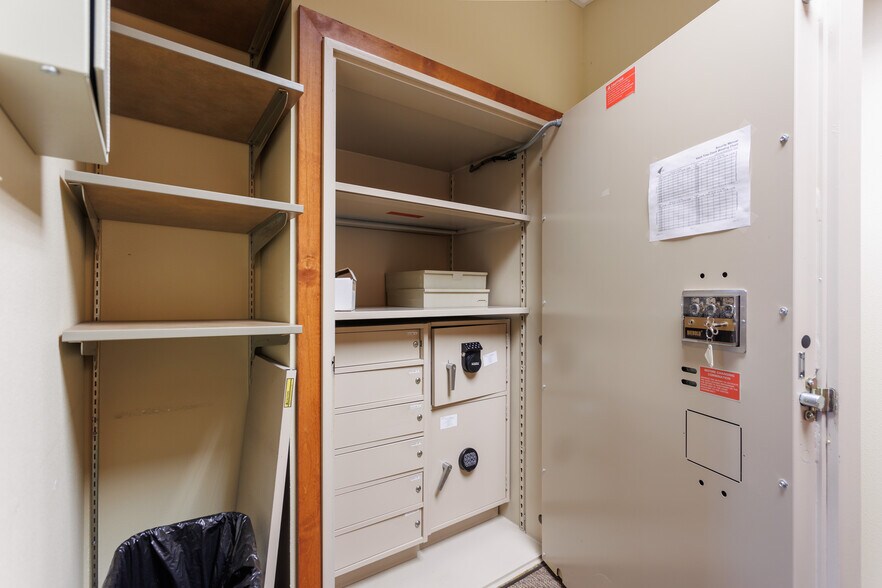 More Photos Of 2121 E Isaacs Ave, Walla Walla Freestanding For Sale