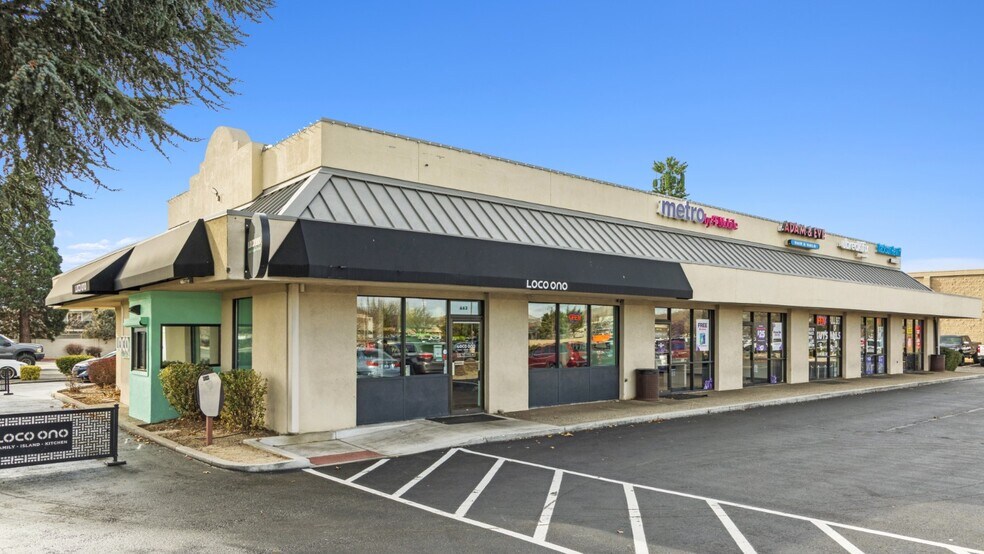 More Photos Of 663-673 N Mccarran Blvd, Sparks General Retail For Sale