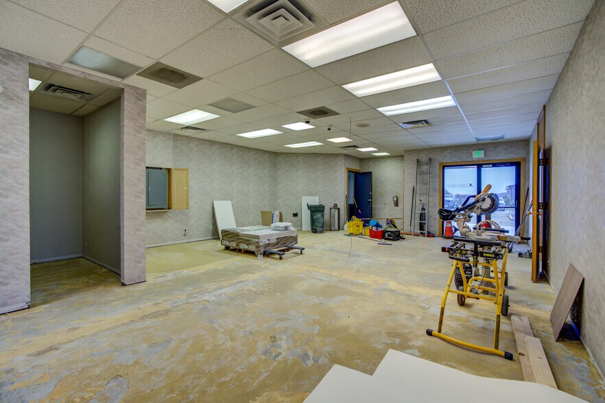 More Photos Of 18950 Base Camp Rd, Monument Office For Lease