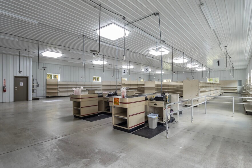 More Photos Of 4437 S Dixie Hwy, Glendale Supermarket For Lease