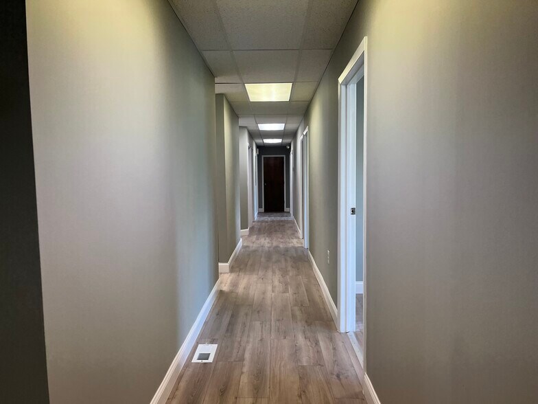 More Photos Of 1594-1600 US Highway 130, North Brunswick Medical For Lease