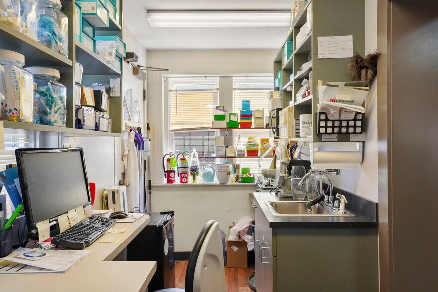 More Photos Of 3025 W 38th Ave, Denver Medical For Sale