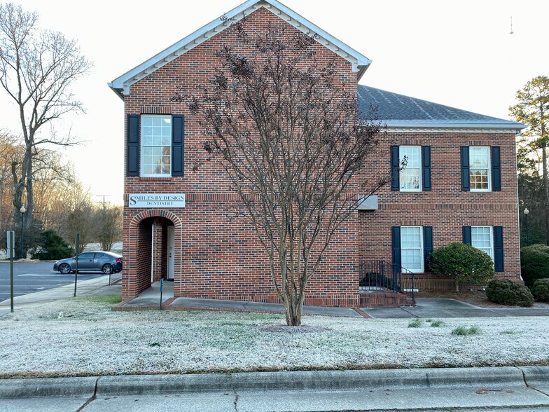 More Photos Of 1107 Statesville Blvd, Salisbury Medical For Lease
