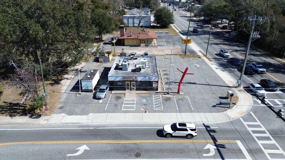 Primary Photo Of 2011 Emerson St, Jacksonville Freestanding For Sale