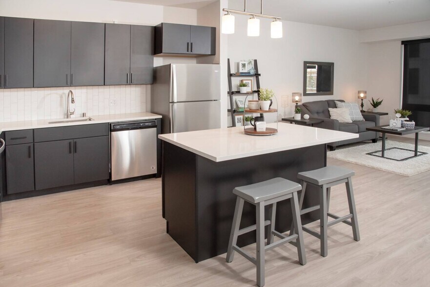 More Photos Of 1020 3rd St N, Minneapolis Apartments For Sale