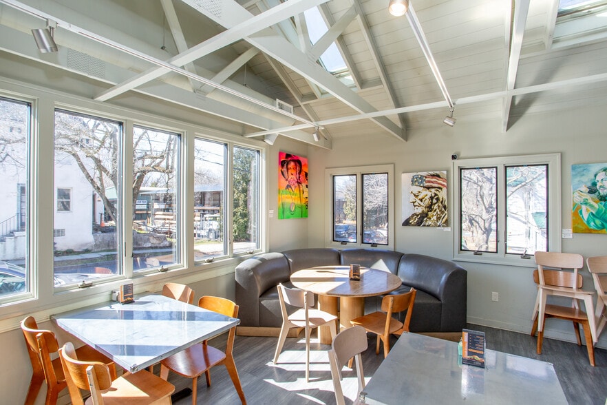 More Photos Of 236 N Union St, Lambertville Restaurant For Sale