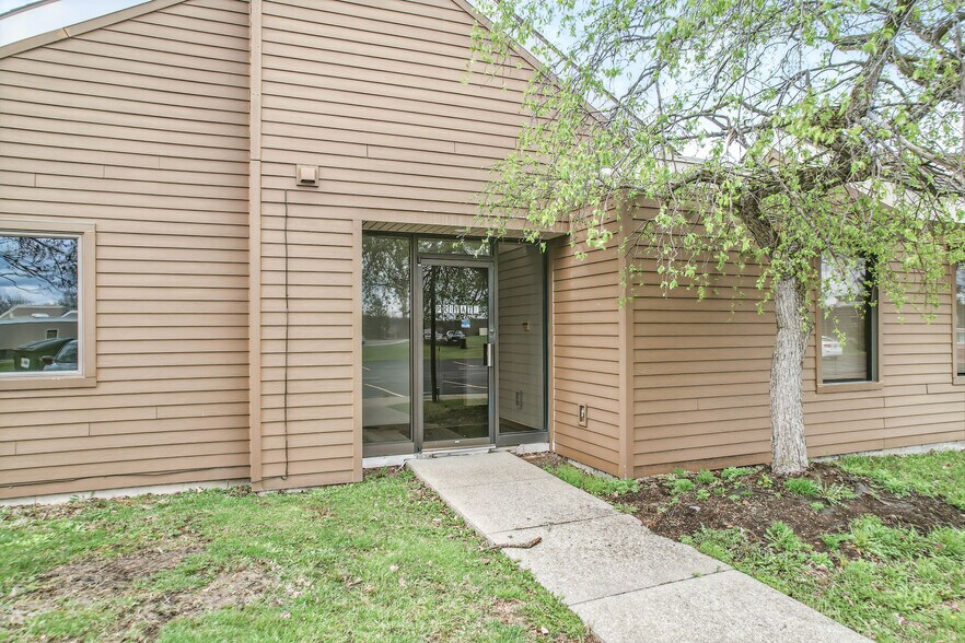 More Photos Of 2000 Green St, Farrell Medical For Lease