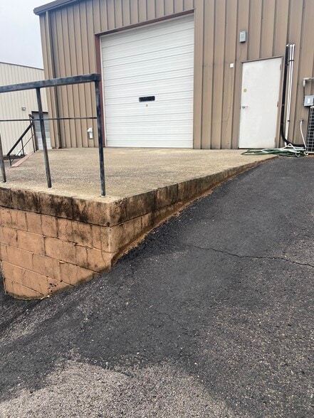 More Photos Of 1722 General George Patton Dr, Brentwood Light Distribution For Lease