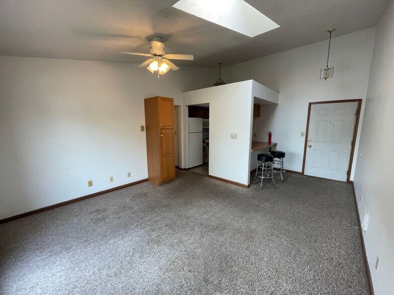 More Photos Of 422 Vine St, West Lafayette Apartments For Sale