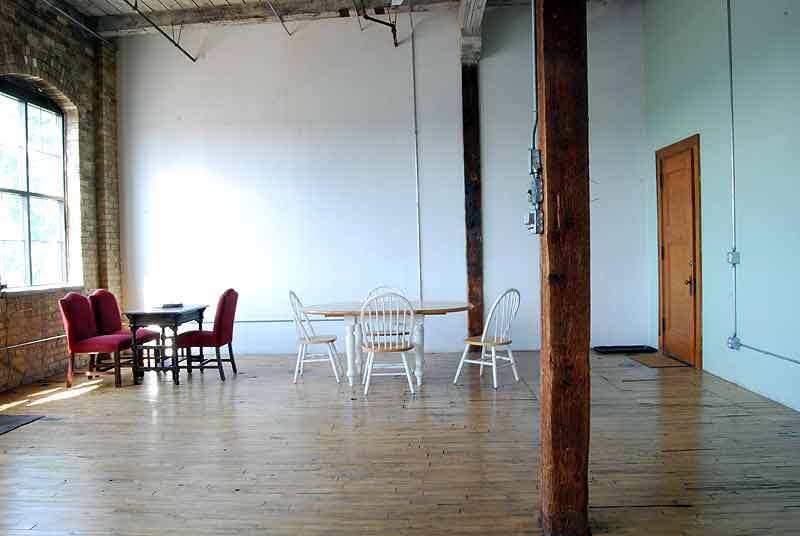 More Photos Of 1330 Quincy St NE, Minneapolis Showroom For Sale