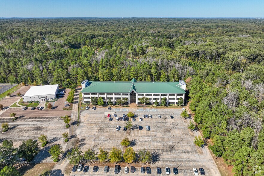 More Photos Of 385B Highland Colony Pky, Ridgeland Office For Lease