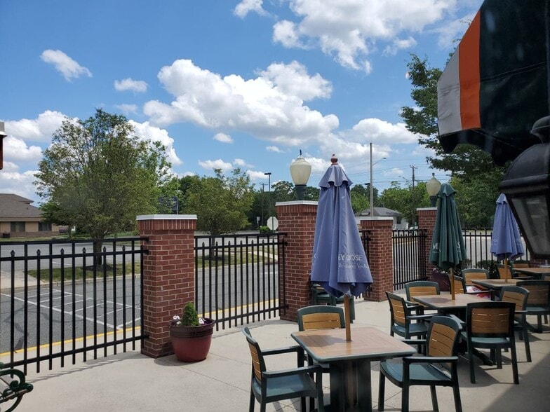 More Photos Of 2160 W Landis Ave, Vineland Restaurant For Lease