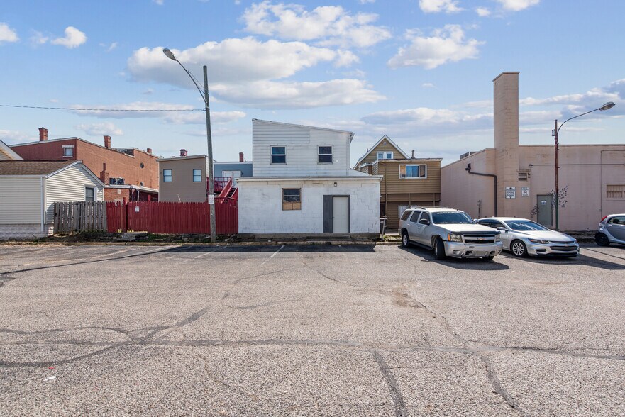 More Photos Of 6011 Vine St, Cincinnati Storefront Retail Residential For Sale
