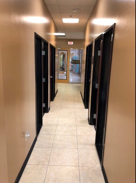 More Photos Of 1425 W Elliot Rd, Gilbert Medical For Lease