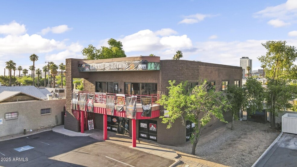 More Photos Of 319 E McDowell Rd, Phoenix Office For Sale