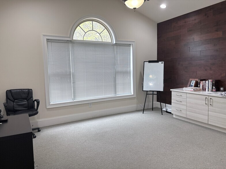 More Photos Of 11795 Northfall Ln, Alpharetta Office For Sale