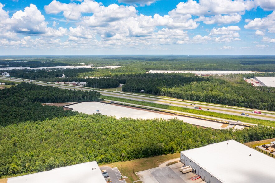 More Photos Of 1430 Business Park Rd, Summerville Warehouse For Lease