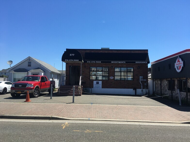 More Photos Of 377 Woodcleft Ave, Freeport Storefront Retail Residential For Sale