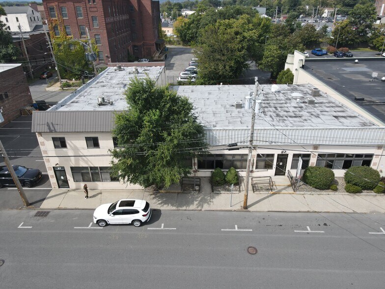 More Photos Of 23 Grand St, Kingston Office For Sale
