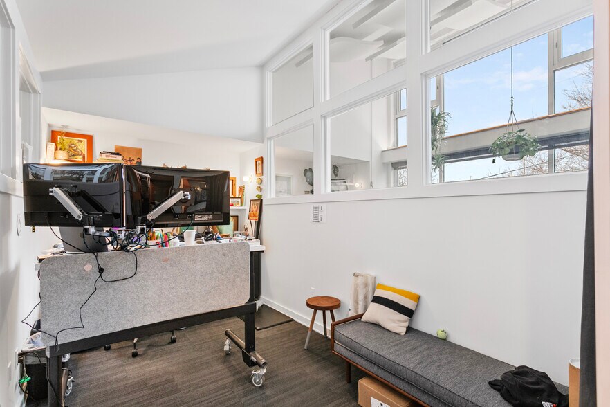 More Photos Of 1020 SE Harrison St, Portland Loft Creative Space For Sale