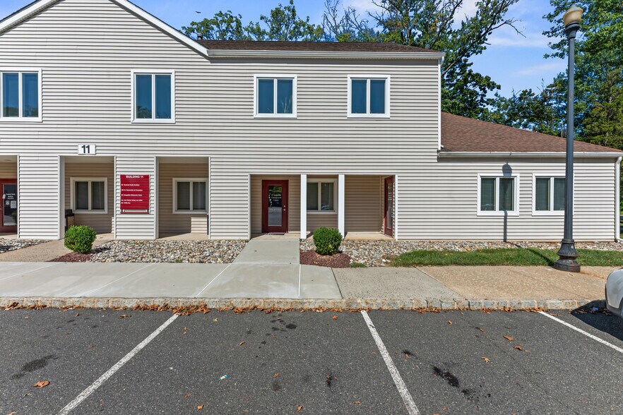 Primary Photo Of 11 Clyde Rd, Somerset Office For Sale