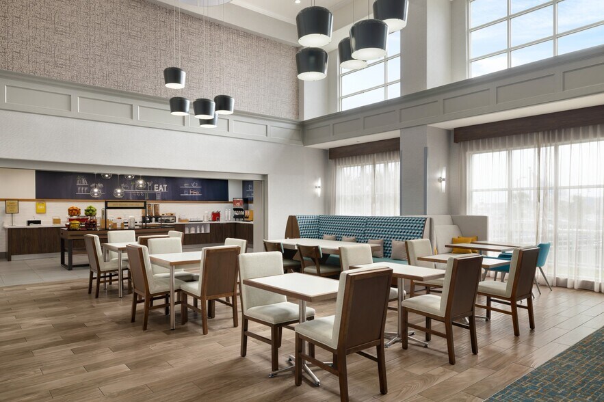 More Photos Of 6431 Central City Blvd, Galveston Hotel For Sale