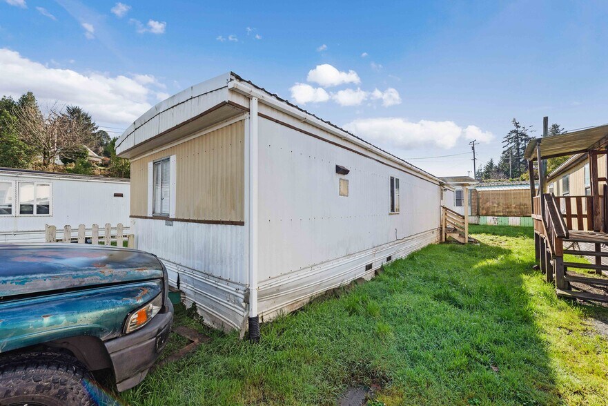 More Photos Of 93531 Coal Bank Ln, Coos Bay Manufactured Housing Mobile Home Park For Sale