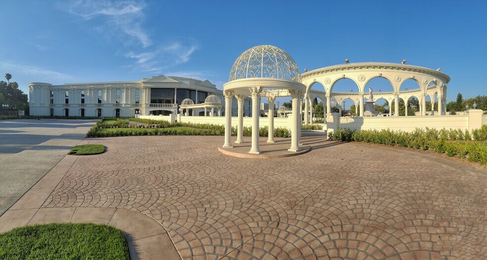 More Photos Of 3150 Bear St, Costa Mesa Schools For Sale