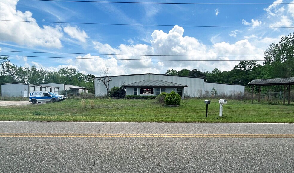 More Photos Of 378 Eastland Rd, Dothan Distribution For Sale