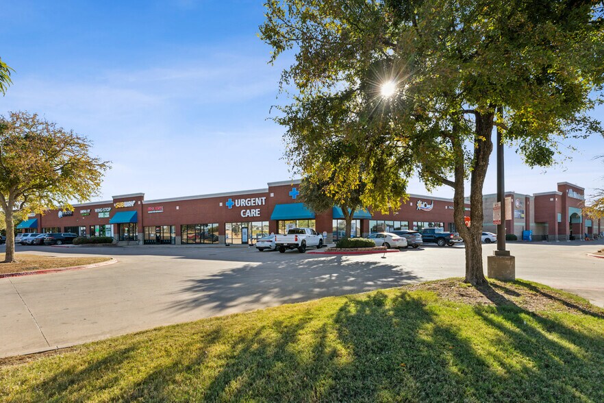 More Photos Of 6220-6230 US 287 HWY, Arlington Unknown For Lease