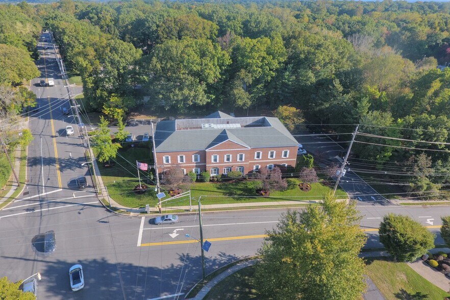 More Photos Of 2 Forest Ave, Oradell Medical For Sale