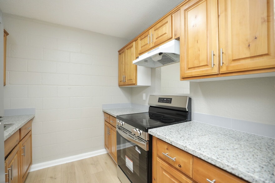 More Photos Of 4217 Sealy St, Galveston Apartments For Sale