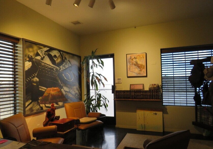 More Photos Of 1157 Circulo Mercado, Nogales Medical For Sale