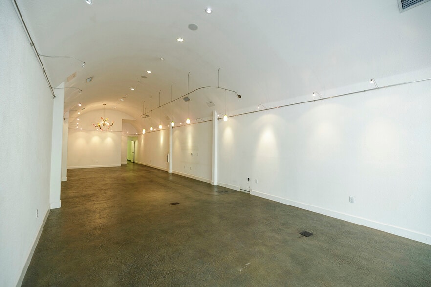 More Photos Of 918 10th St, Modesto Storefront Retail Office For Sale