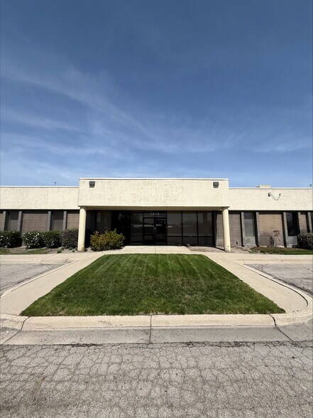 More Photos Of 1515 W 2200 S, Salt Lake City Flex For Sale