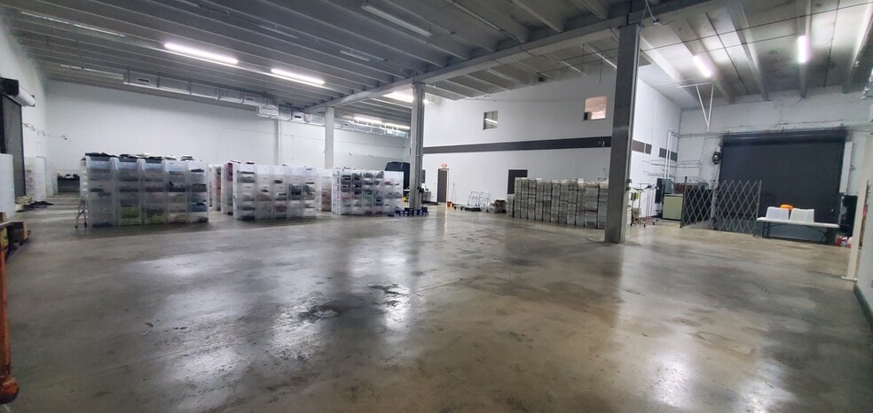 More Photos Of 2100 NW 93rd Ave, Miami Warehouse For Sale