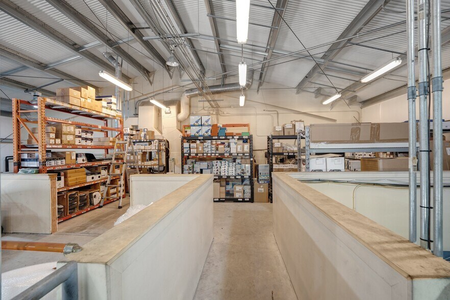 More Photos Of 1500 Desoto Rd, Sarasota Warehouse For Sale