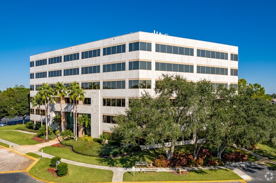 More Photos Of 311 Park Place Blvd, Clearwater Office For Lease