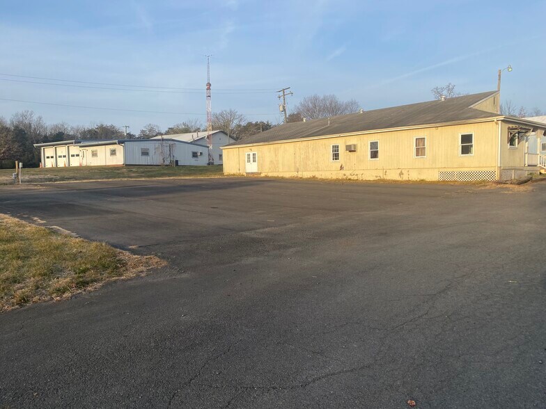 More Photos Of 3552 Catlett Rd, Catlett Warehouse For Sale