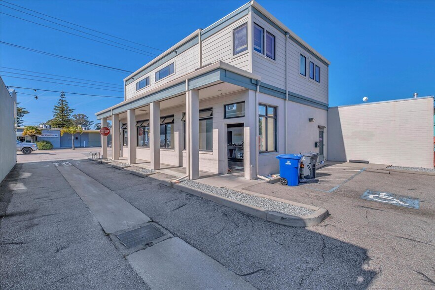 More Photos Of 716 Soquel Ave, Santa Cruz Storefront Retail Office For Lease