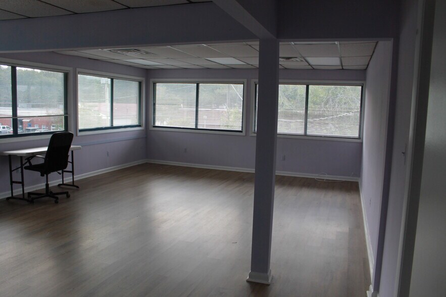 More Photos Of 3321 Doris Ave, Ocean Unknown For Lease