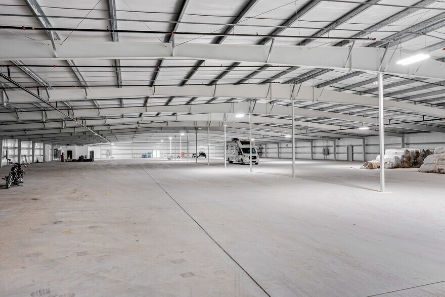 More Photos Of 10012 State Road 52, Hudson General Retail For Sale