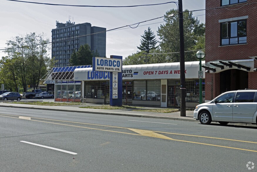 More Photos Of 7637 Edmonds St, Burnaby General Retail For Lease