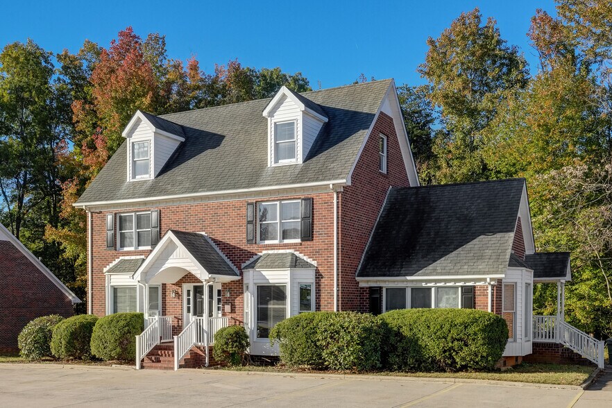 Primary Photo Of 1311 Freeway Dr, Reidsville Office For Lease